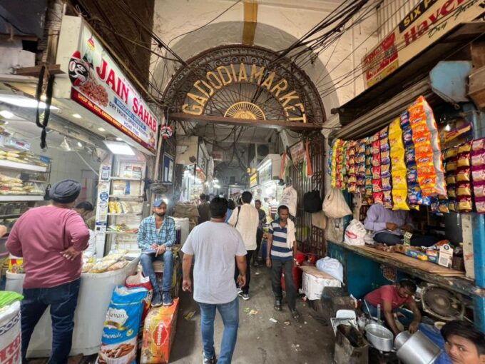 Old Delhi: Private Tour of Chandni Chowk, Tuk Tuk & Food - Pickup and Transportation