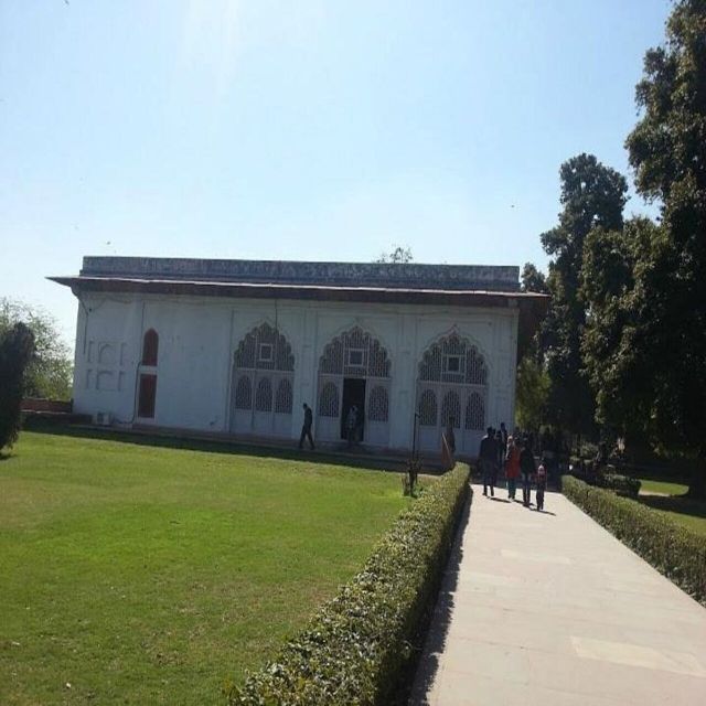 Old Delhi: Red Fort, Jama Masjid & Chandni Chowk by Tuk Tuk - Discover the Red Forts History