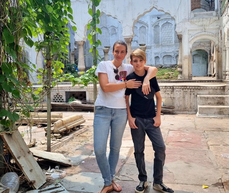 Old Delhi: Street Food and Photography Walking Tour - Itinerary and Experience