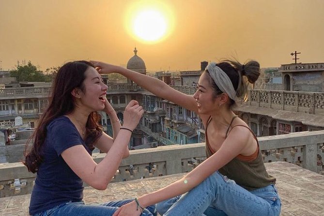 Old Delhi Street Food, Heritage, Spice Market & Religious Tour - Food Tastings and Meals