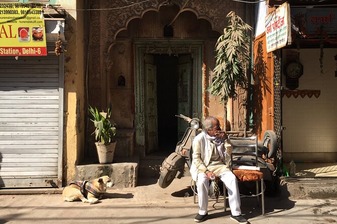 Old Delhi Through the Hidden Alleys Walking Tour - Meeting and Pickup