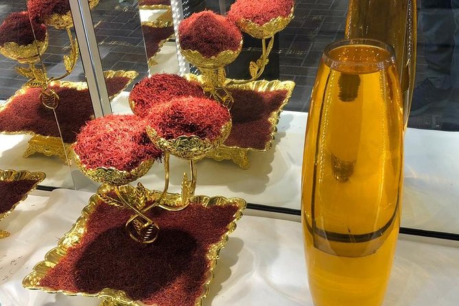 Old Dubai Walking Tour: Abra Ride, Creek, Spice & Gold Souks. - Exploring the Dubai Spice Souk