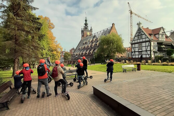 Old Gdańsk Electric Scooter Guided Tour - Electric Scooter Safety Precautions