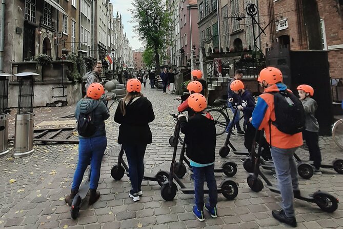 Old Gdańsk Electric Scooter Guided Tour - Scooter Operation and Handling