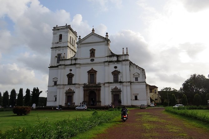 Old Goa Churches, Temples & Spice Plantation With Goan Lunch - Key Points