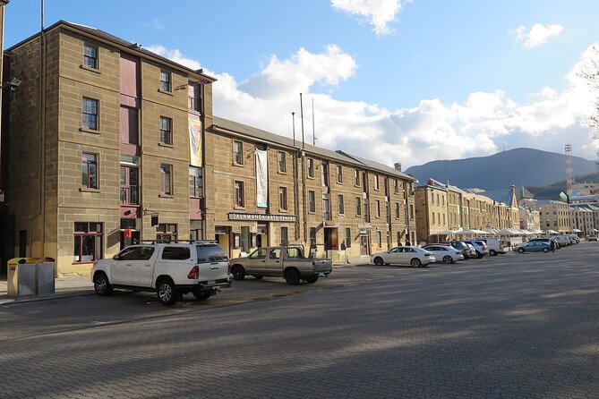 Old Hobart Pub Walking Tour - Hobarts Seamier Past