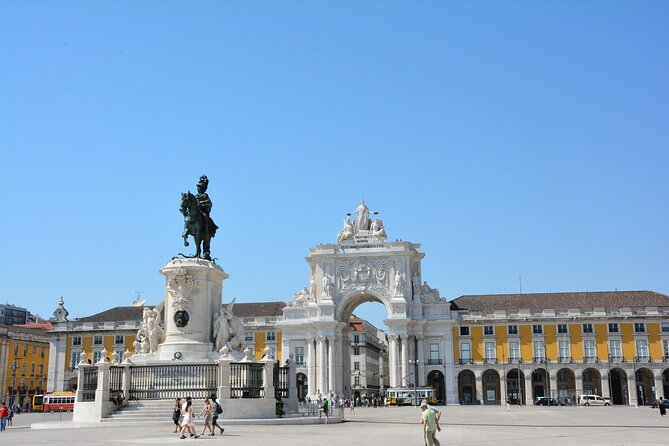 Old Lisbon and Viewpoints By Tuk Tuk - Traveler Experience Insights