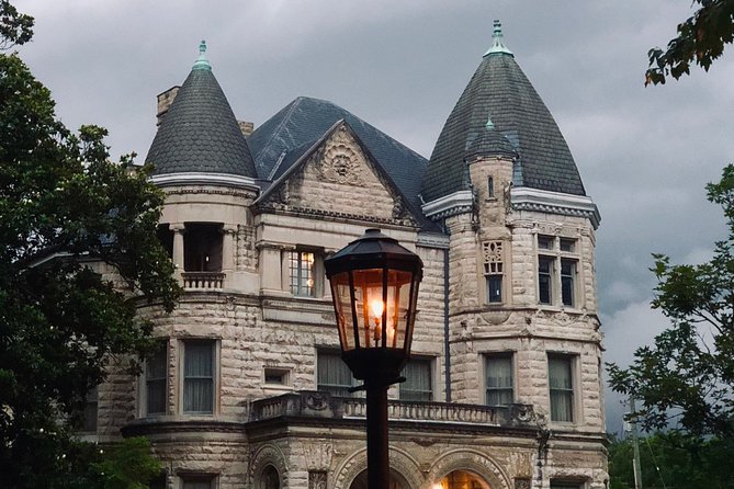 Old Louisville Ghost Tour as Recommended by The New York Times @ 4th and Ormsby - Guide Qualifications