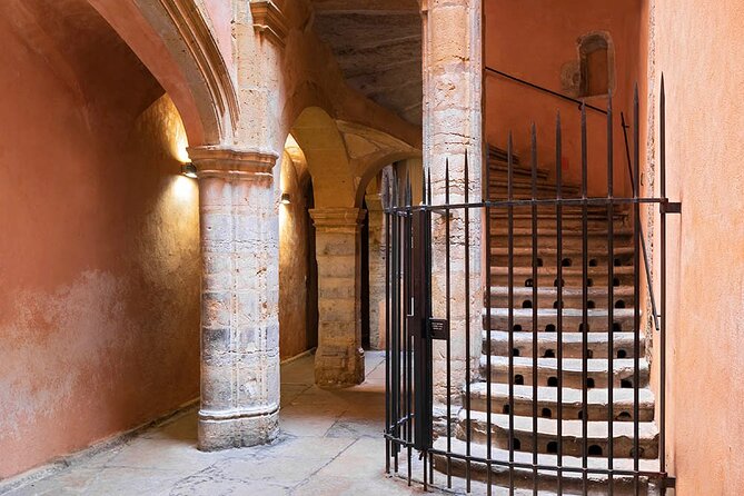 Old Lyon Tour - Tour Inclusions and Logistics