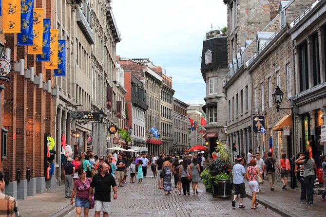Old Montreal East to West - Walking Tour - Strolling Along Rue Saint-Paul