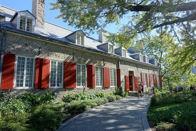 Old Montreal: Self-Guided Tour from Place DArmes to Old Port - The Itinerary in Detail
