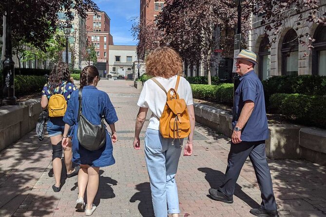 Old Montreal VIP Semi-Private Walking Tour - Meeting Point