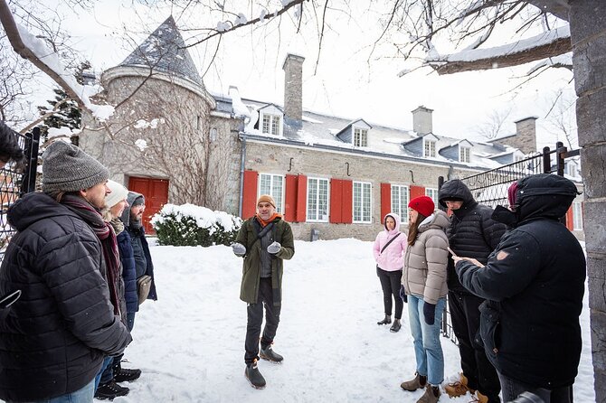 Old MONTREAL Walking Tour by FITZ MONTREAL - Transportation and Tour Size