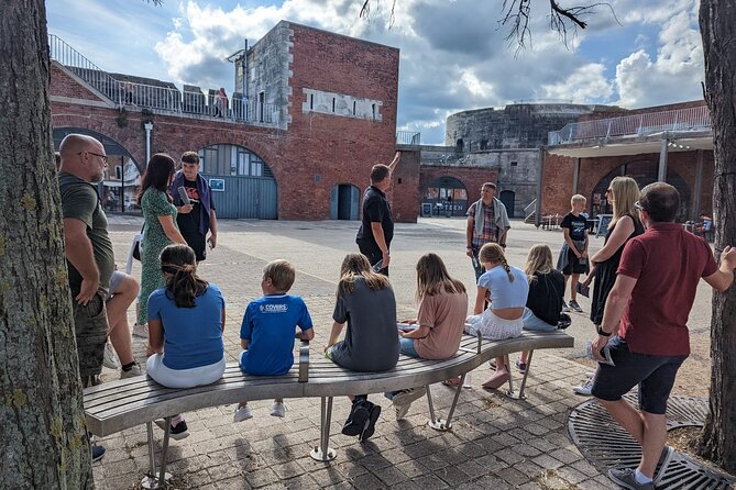 Old Portsmouth Historical Walking Tour - an Infernal Den of Diabolical Demons - Meeting and Pickup