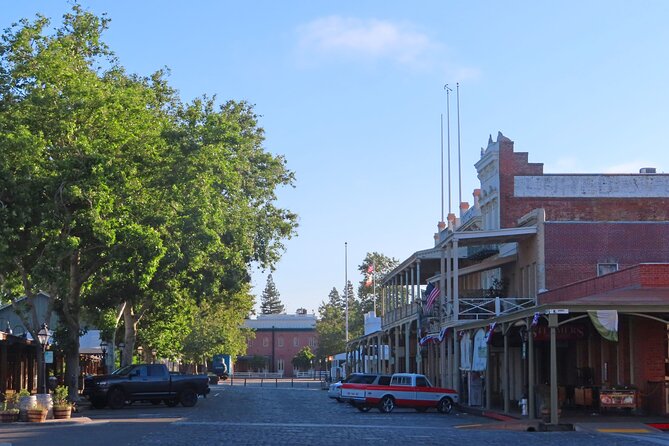 Old Sacramento: A Self-Guided Audio Tour - Tour Features