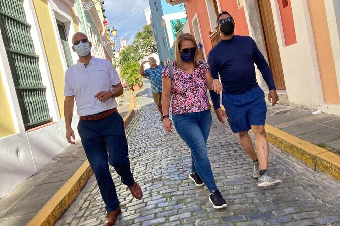 Old San Juan Immersive Walk: History and Culture - Plaza del Quinto Centenario and El Morro Views
