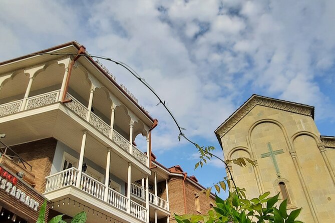 Old Tbilisi Private Tour-Sightseeing, Art and History With an Expert Guide - Taking in Tbilisis Rich History
