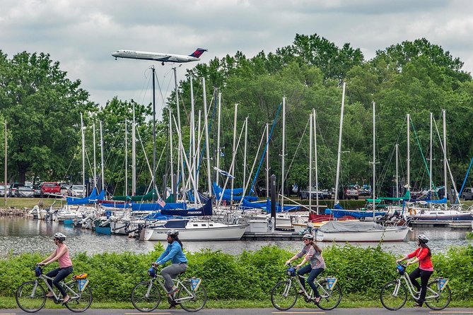 Old Town Alexandria to Mount Vernon Bike Rentals - Safety and Equipment