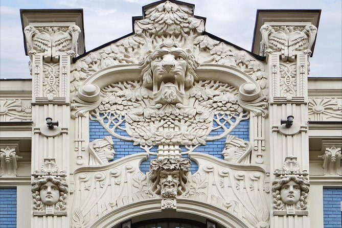 Old Town And Art Nouveau Walking Tour Of Riga - Tour Details