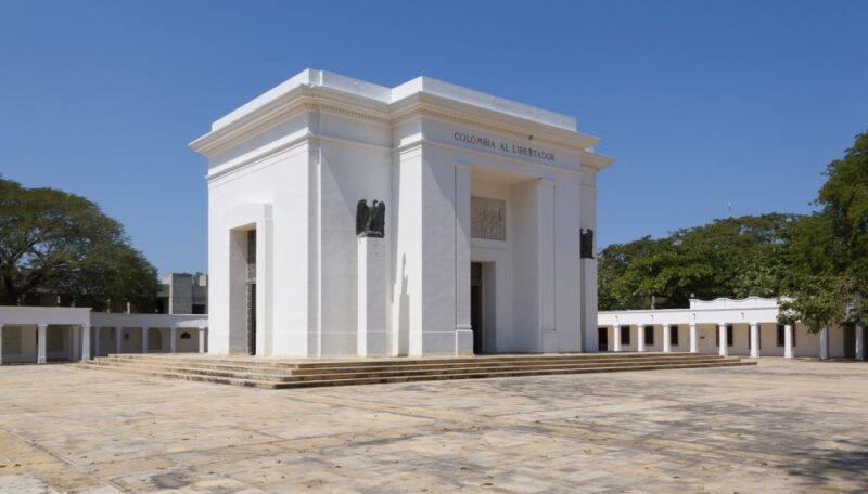 Old Town and Quinta Pedro Alejandrino Santa Marta City Tour - Key Points