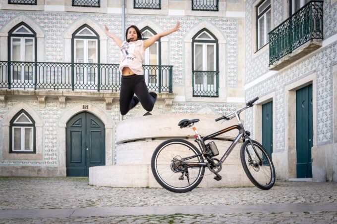 Old Town E-Bike Tour by Sitgo - Tasting Traditional Liquor