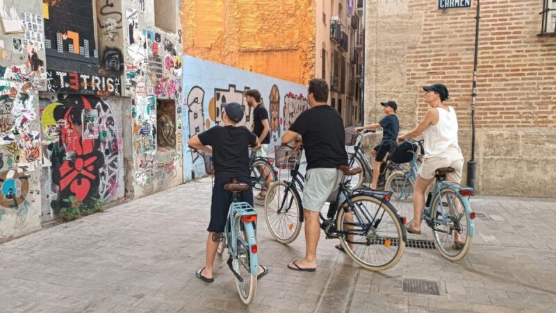 Old Town Private Guided Tour on Bike, E-Bike or E-step - Vibrant Marketplace