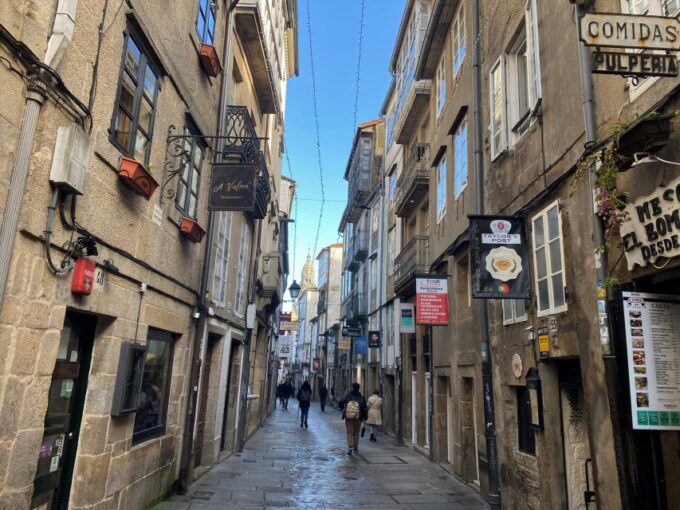 Old Town Santiago: Outdoor Escape Game - Location and Duration