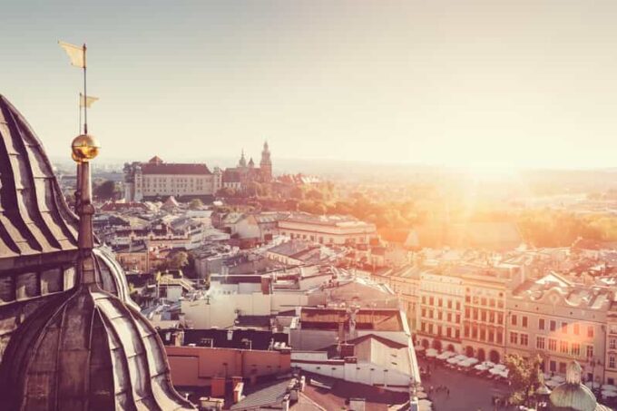 Old Town Short Guided Walk With Entry to St. Marys Basilica - Local Insights and History