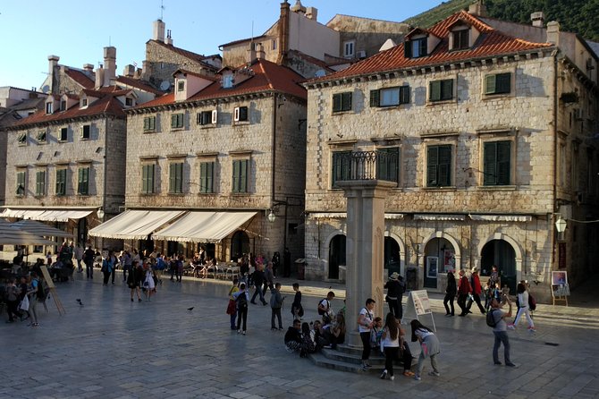 Old Town Sights & History - Small-Group Tour - Key Points