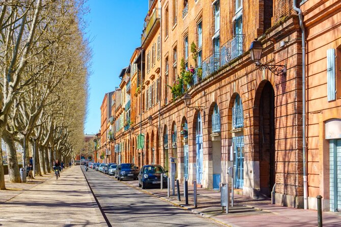 Old Town Treasure Self-Guided Tour in Toulouse - Explore Toulouses Landmarks