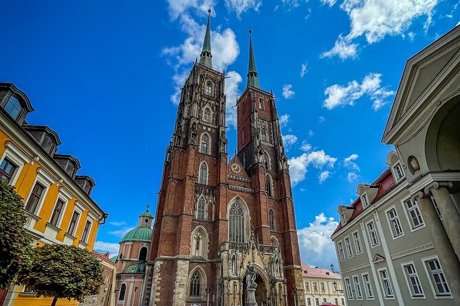 Old Town Wroclaw Walking Tour - Meeting and Pickup Details