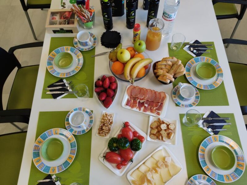 Oleoalmanzora: Guided Tour + EVOO Breakfast/Afternoon Tea - Tour Experience and Activities