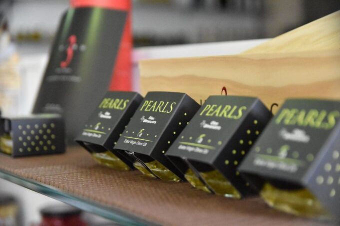 Oleoalmanzora: Guided Tour + EVOO Breakfast/Afternoon Tea - Gourmet Shop and Products