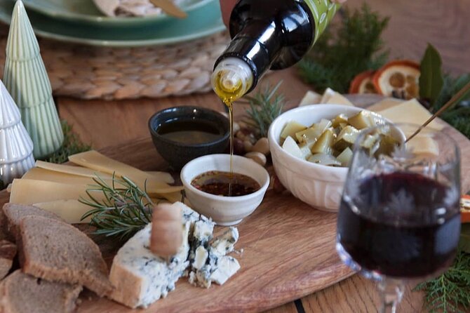 Olive Oil, Cheese, and Wine Tasting With Local Expert - Discovering Artisanal Cheeses