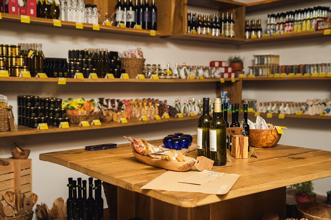 Olive Oil Tasting Experience - Learning About Olive Oil History