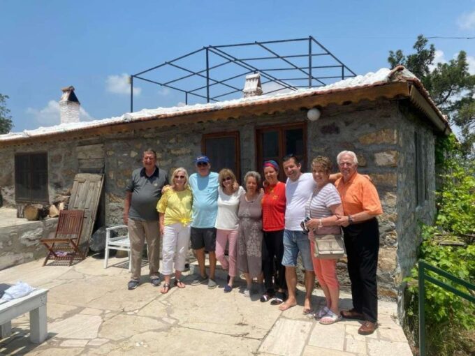 Olive Tasting & Rustic Lunch in Country Home With Live Music - Pickup and Transportation