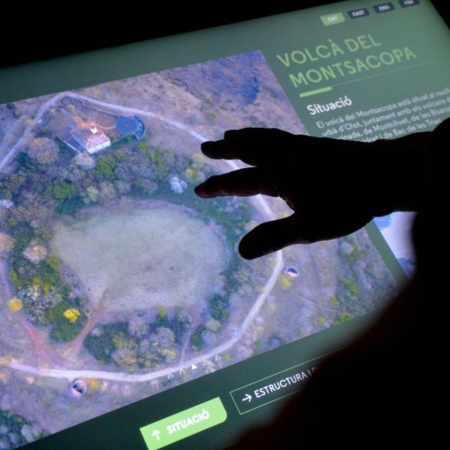 Olot: Crater Space Volcanology Center Entry Ticket - Explore the Volcanic Terrain