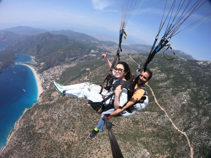 Oludeniz: Blue Lagoon Paragliding Flight Fethiye - Post-Flight Amenities