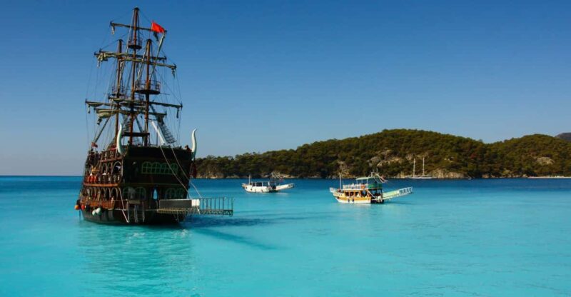 Ölüdeniz: Pirate Boat Cruise With Swim Stops and Lunch - Itinerary Highlights