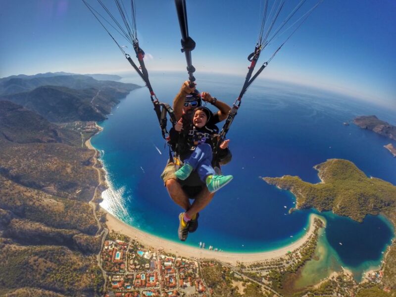 Oludeniz: Tandem 30-Minute Paragliding Flight - Meeting Point