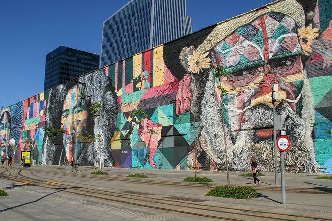 Olympic Boulevard and Museum of Tomorrow Walking Tour - Key Points