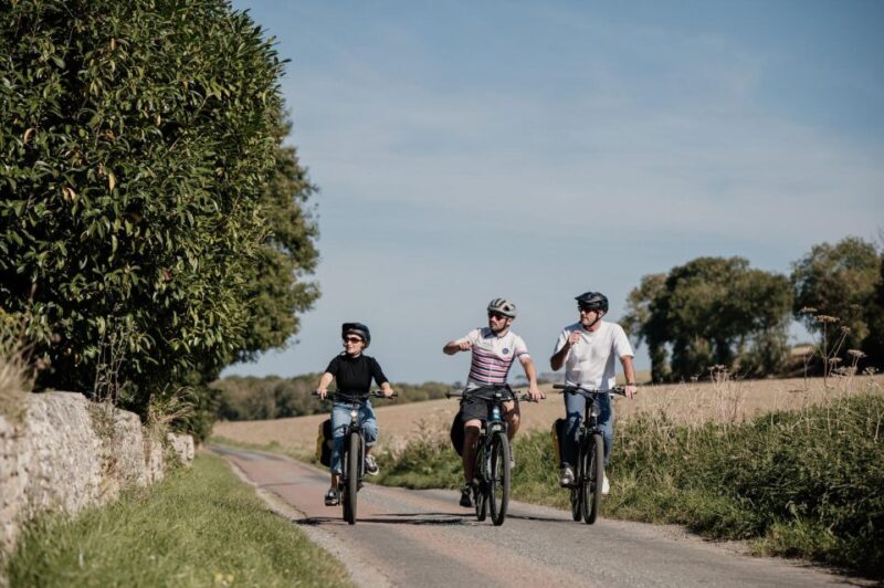 Omaha Beach : Guided Electric Bike Tour - Guided Experience