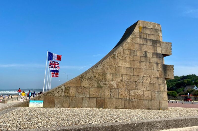 Omaha, Utah Landing Beaches Small-group by Mercedes - Omaha and Pointe Du Hoc