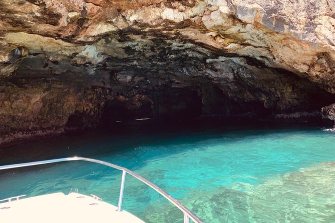 One and a Half Hour Private Boat Tour of Polignano a Mare - Meeting and Pickup
