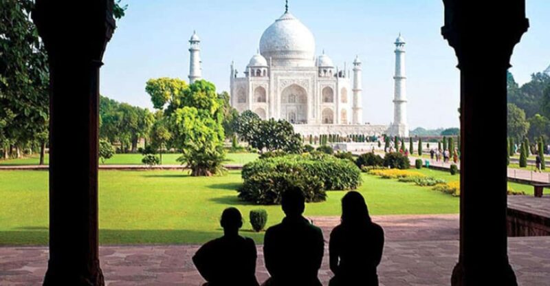 One-Day Agra Trip: Delhi to Magnificent Landmarks - Itimad-ud-Daulah Exquisite Mausoleum