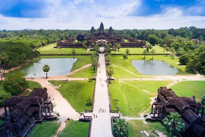 One Day Angkor Temple Tour With Private Driver - Transportation and Comfort