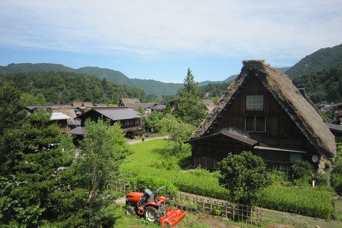 One-Day Bus Tour Departing From Kanazawa Station - Shirakawa-Go/Takayama Tour Platinum Route Bus Tour - Tour Reviews and Popularity