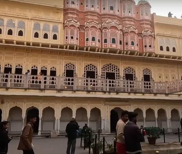 One-Day Delhi to Jaipur Sightseeing - Leisure and Shopping