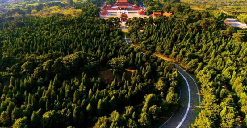 One Day Eastern Qing Tomb Tour With Beijing English Driver - Key Points