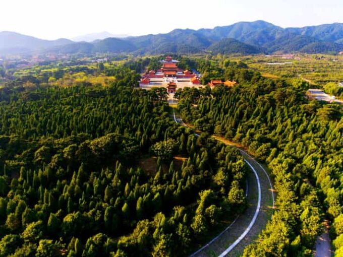 One Day Eastern Qing Tomb Tour With Beijing English Driver - Cixis Tomb and Longen Hall